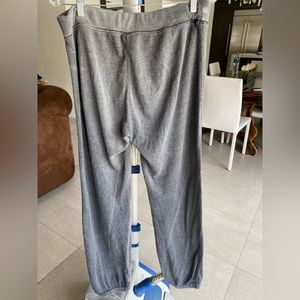 Syracuse University sweatpants, size Medium, MV Sports